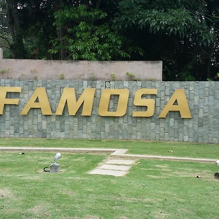 A Famosa Resort Melaka Exterior foto